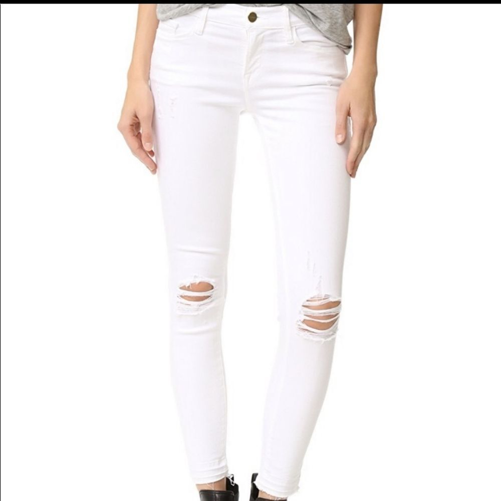 White distressed Frame le skinny de Jeanne crop jeans size 29!